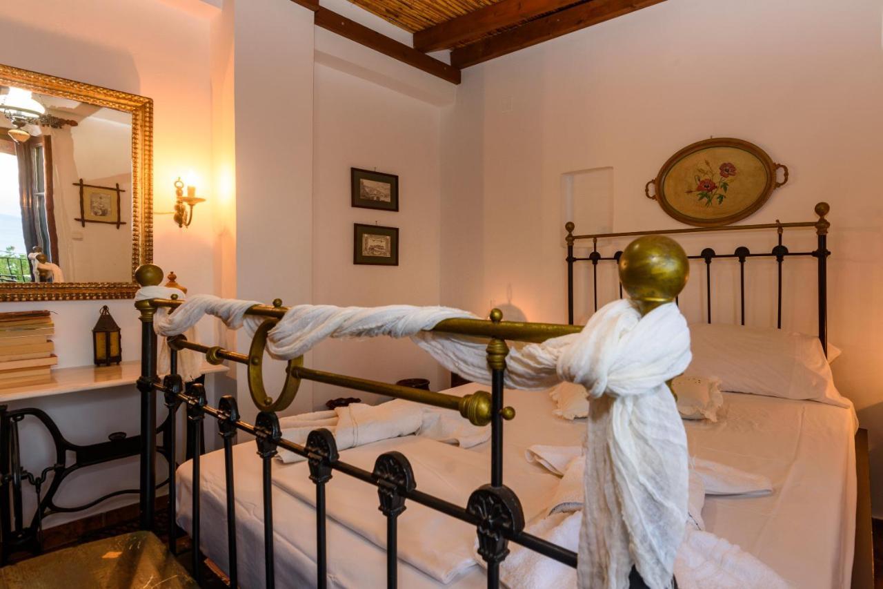 Eros Pittoresque Retreats - Perfect Location, Panoramic Seaview Корони Экстерьер фото