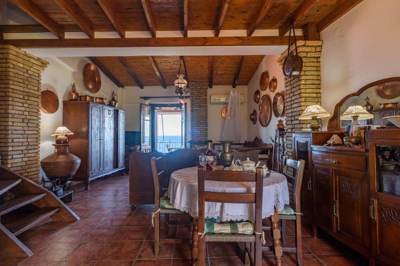 Eros Pittoresque Retreats - Perfect Location, Panoramic Seaview Корони Экстерьер фото